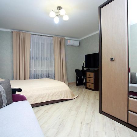 Apartament Vasilya Porika 48 Street Vinnitsya Exteriör bild
